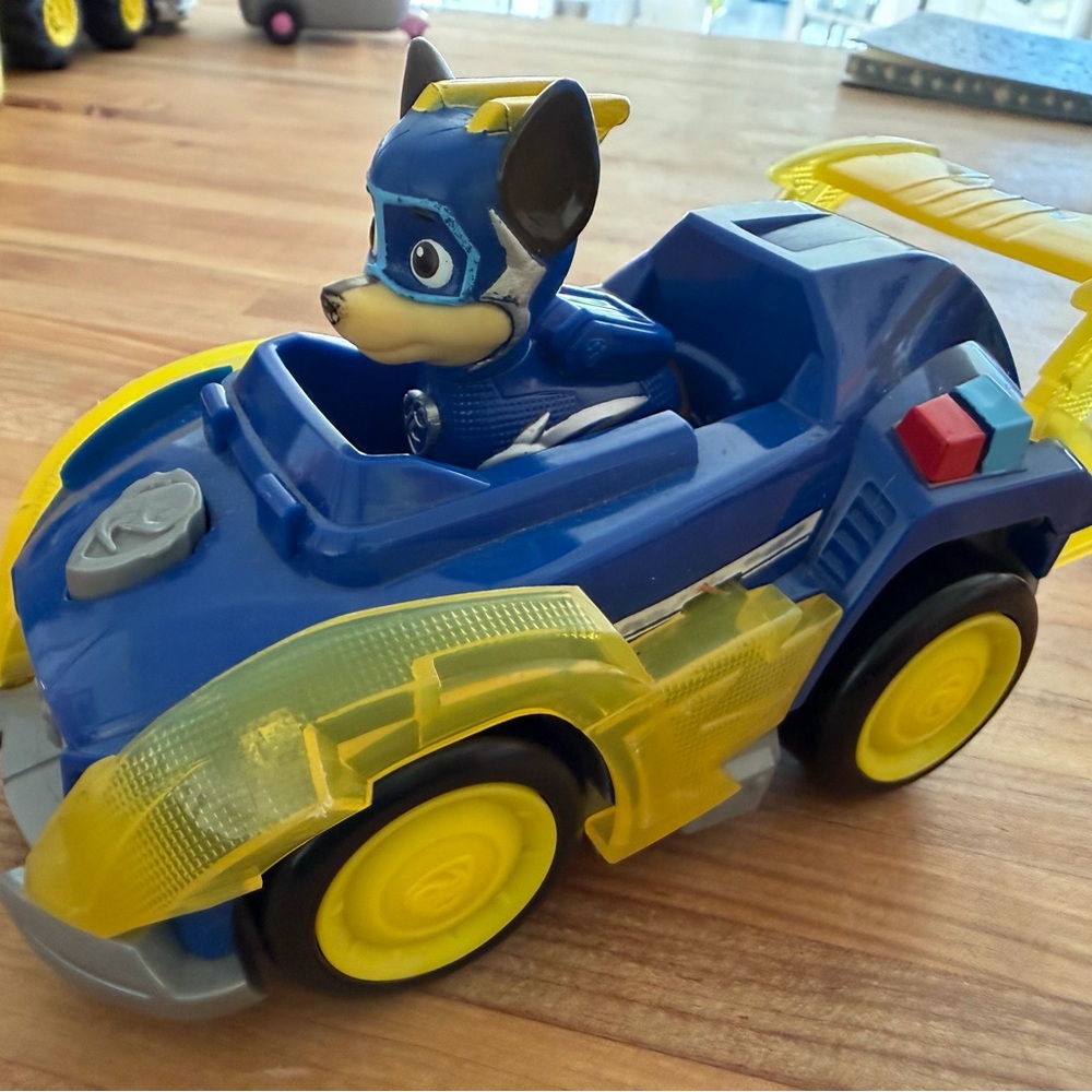 Paw Patrol - Chase Police Toy